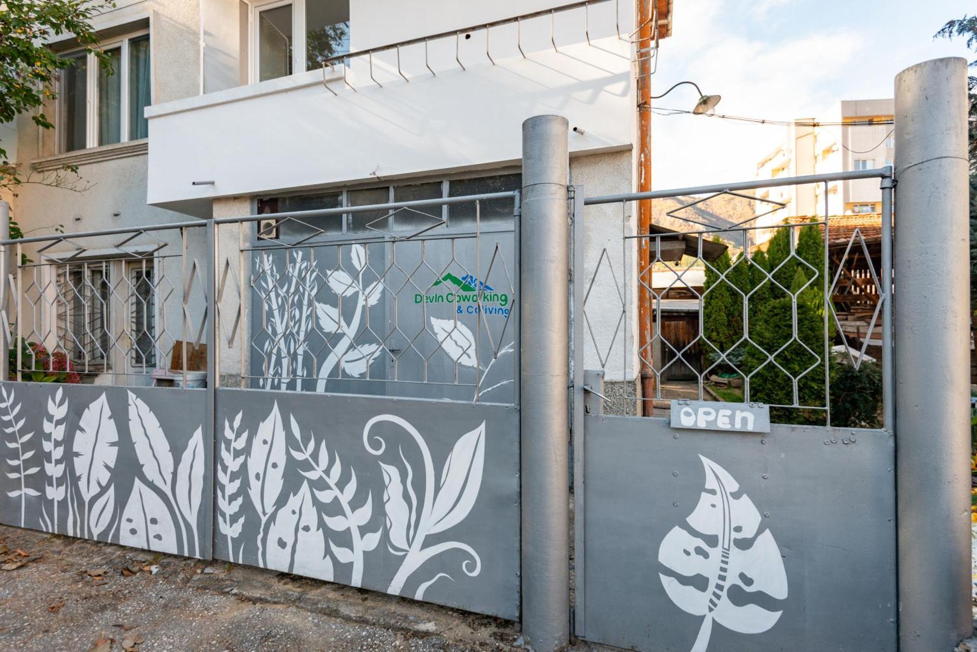 Appartamento Devin Coworking & Coliving Esterno foto
